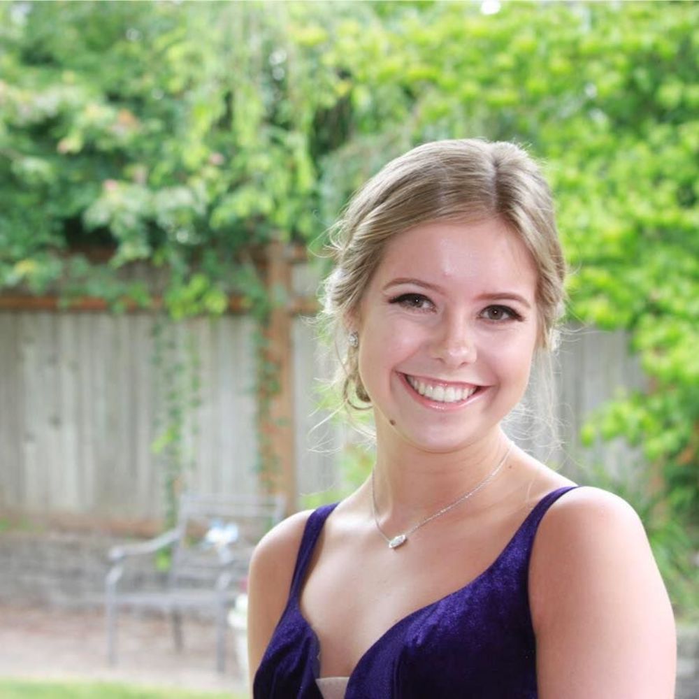 Meet your Posher, Aoife